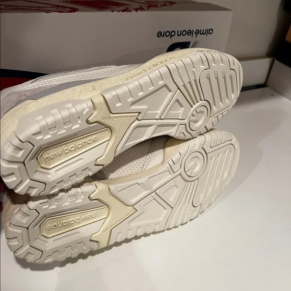 New balance 550 ALD white leather suede (Size 9 Mens) - Picture 4 of 5